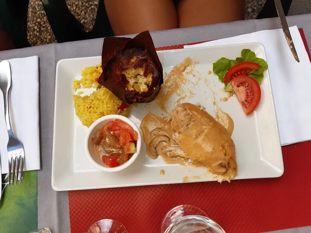 Plat Du Jour Poulet Sauce Champignons